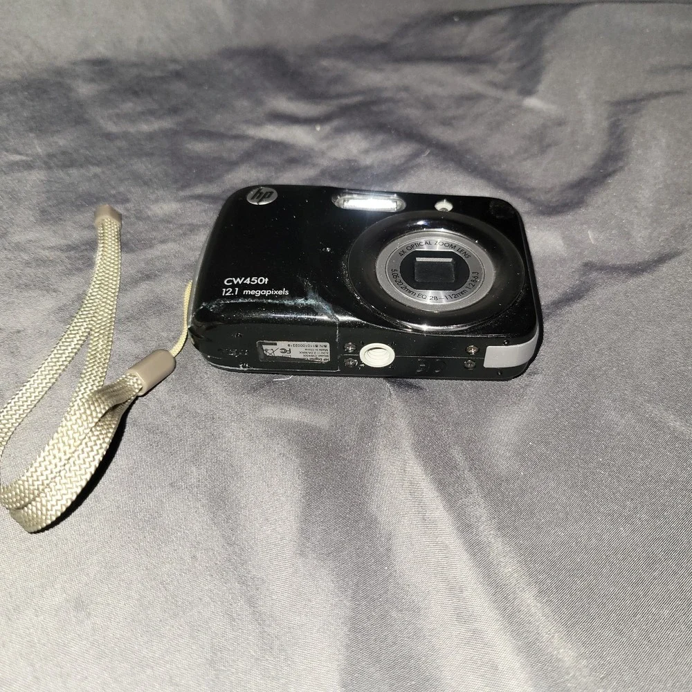 HP Photosmart CW450t Digital Camera 12.1MP Black 4x Zoom